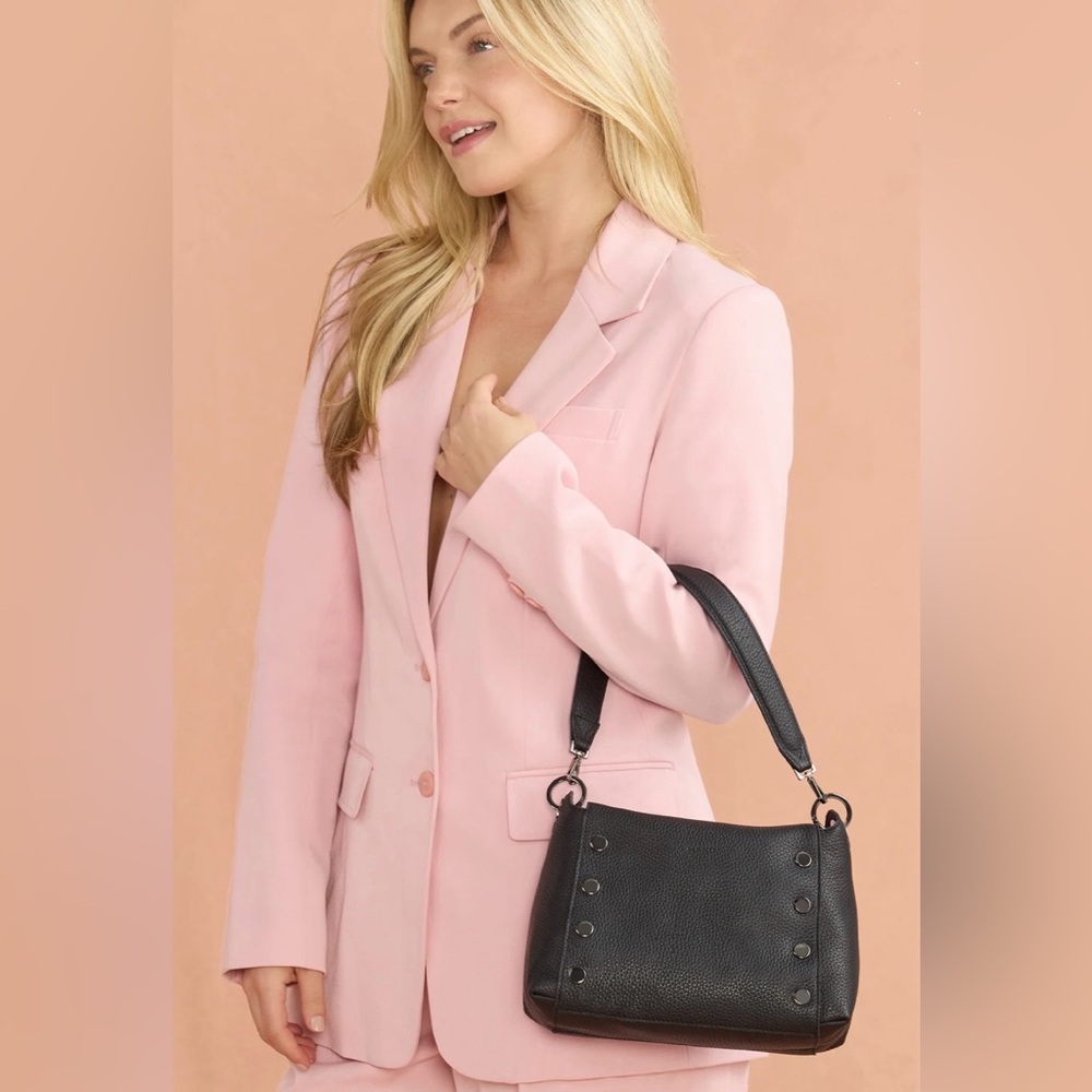 Hammitt Bryant Med Leather Shoulder / Crossbody Bag
Black / Gunmetal